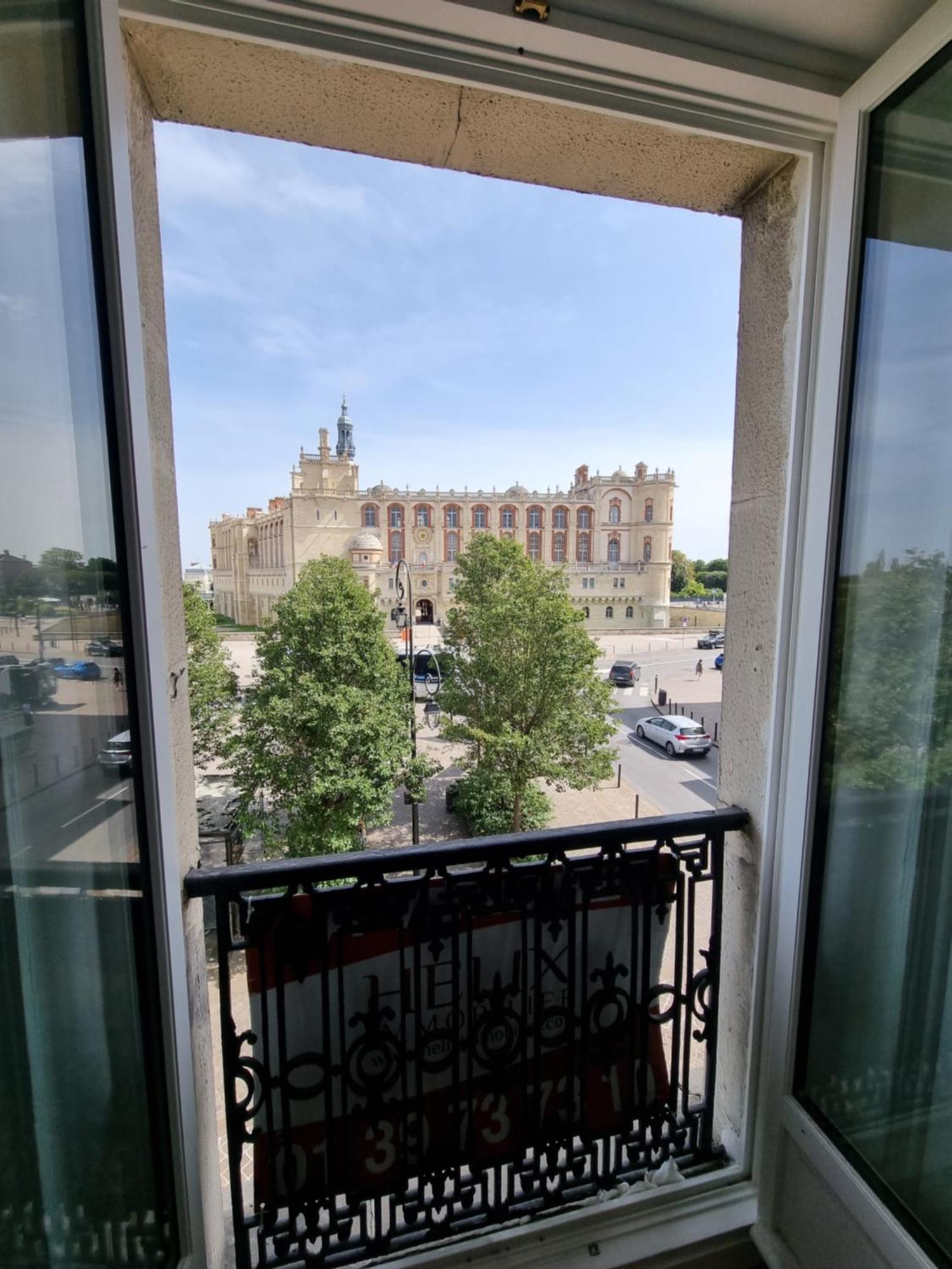 Face Chateau St Germain En Laye, Appartement 4 A 6 Personnes, 23 Min De Paris Champs-Elysees Saint-Germain-en-Laye Exteriör bild
